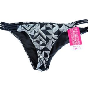 HULA HONEY Geometric Pattern Swim Bottom Size Large NWT